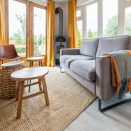 Idyllic Holiday In On The Water * Ooltgensplaat